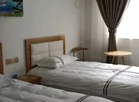 Lingbao Chengdong Xinyi Hotel