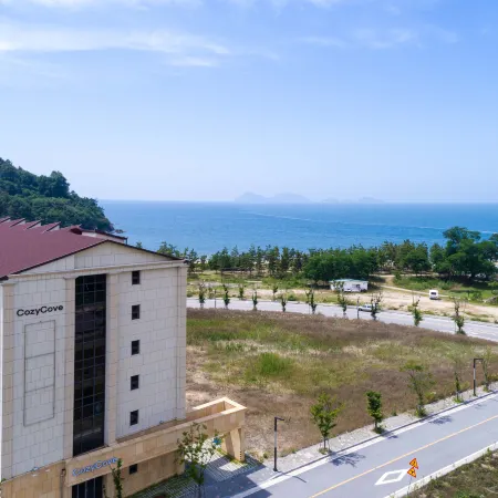 Byeonsan Cozy Cove Hotel Отели рядом с достопримечательностью «Музей Пуан-Селадон»