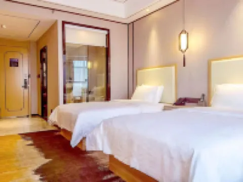 The four seasons in Xixia Hotels in Xixia