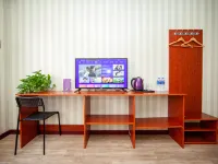 Huayiju Hotel (Qingxian Xinhua East Road) Hotels in Qing County