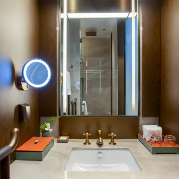 Tang Paradise Hotel