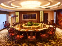 Longshan Hotel Hotels in She
