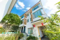 Yishan Yizhai Zhuli Bieyuan (Guiding Yinzhaicun)