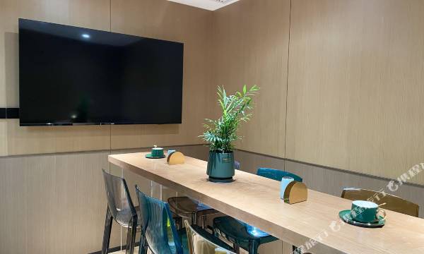 Enjoy Hotel（Sanlitun Tuanjiehu Subway Station Store）