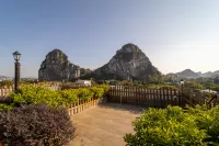 Guilin Beigui Hotel (High-speed Railway Station Two Rivers and Four Lakes) Hotels in Guilin