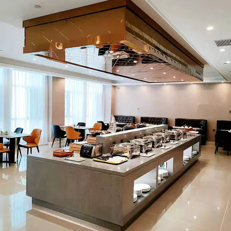 Guoan Business Hotel (Daming Qieshanhu Park Branch)