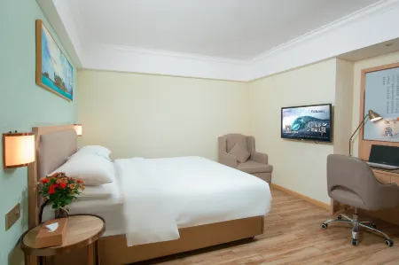 Vienna Hotel Anshun Huangguoshu Street RT Maet Отели рядом с достопримечательностью «Anshun Confucian Temple»