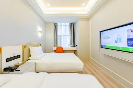 Ibis Styles Hotel (Kunming High-tech Zone Wuyue Plaza)
