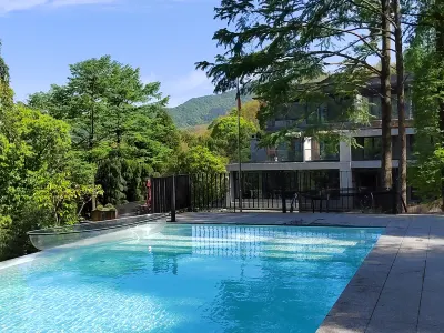 Floral Lux Hotel · Jiangnan Tianchi moon Xiaolu Hotel Các khách sạn ở Jiangnan Tianchi