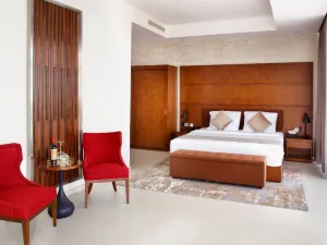 Alisa Hotel Tema