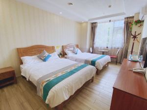 Guiyang Quanhu Theme Hotel