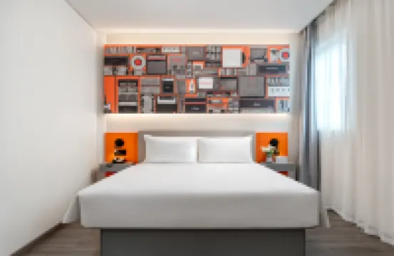 Ibis Hotel (Dongguan Qifeng Park Subway Station)