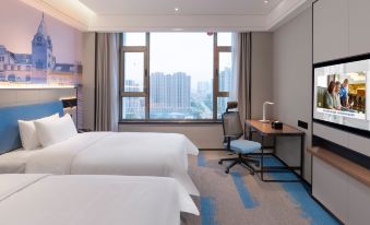4. Hilton H..