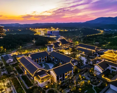 Jingmen Jiupai Tongyuan Hotel (Yuanboyuan Government Affairs Center) Hotels in Jingmen