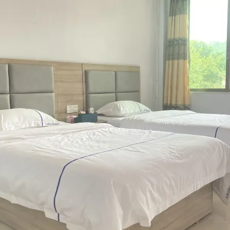 Yingde Yingxi Diecui Homestay (Yingxi Peak Forest Shop)