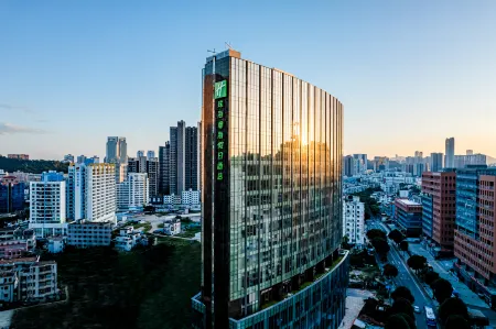 Holiday Inn ZHUHAI CITY CENTER by IHG