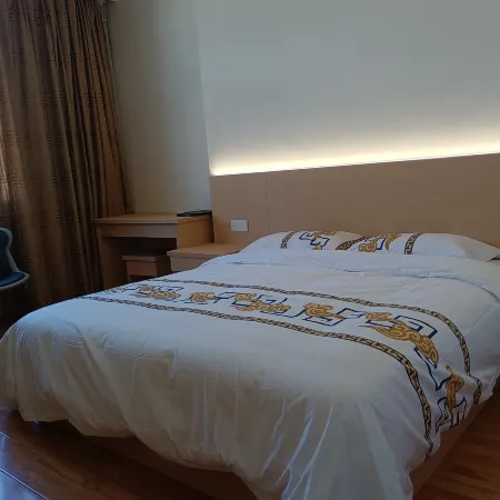 Yunlongxu Guobin Hotel