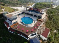 CLIFF HOT SPRING HOTEL Hotels in Sinan