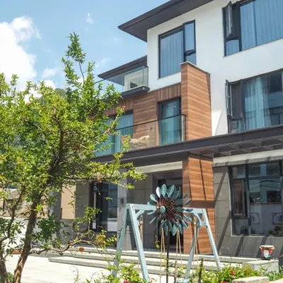 留白ブティック民宿（杭州富陽龍鱗壩観光地） 杏梅尖周辺のホテル
