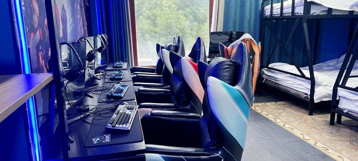 Shark E-sports Homestay (Anyi Nanchang Vocational and Technical College) Hotels in Anyi County
