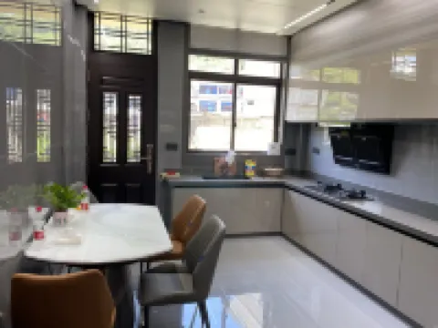 Binsha Courtyard Seaview Homestay