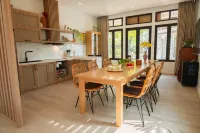 Haradise Suite Villa & Homestay Ha Long Hotels in 