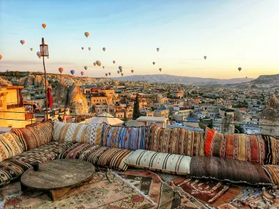 Cappadocia Cave Lodge Hotels near Sunset/Sunrise/Balloons Highest View point in Göreme