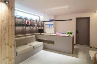 Luoqi Ancient City. Muyi Homestay