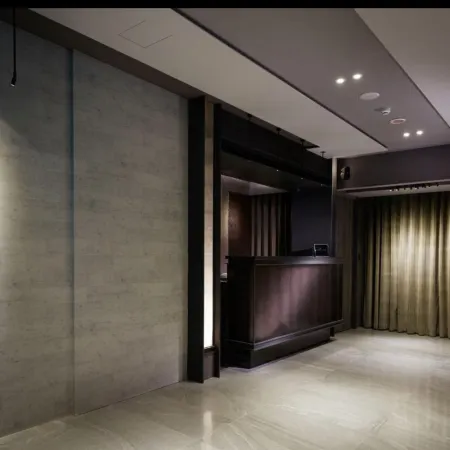 At Home Hotel Ximen Отели рядом с достопримечательностью «Храм Луншань»