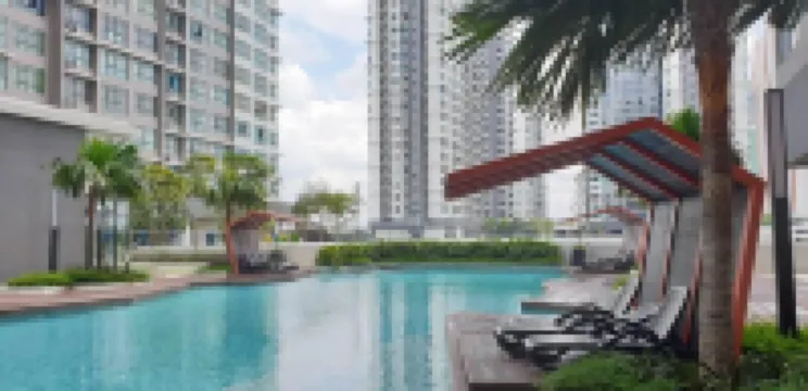 The Icon @ Conezion Golf View Netflix at IOI City Mall