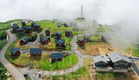 Cloud Mountain Manor Отели рядом с достопримечательностью «Bamian Mountain»