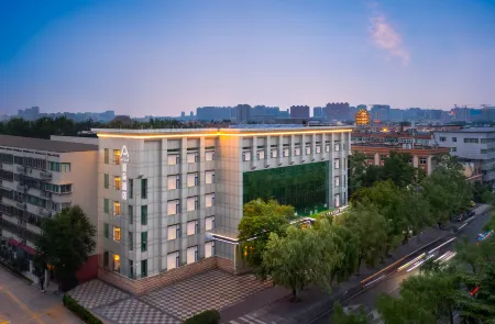 Atour Hotel Jinan Daming Lake Отели рядом с достопримечательностью «Qilu University of Technology East Campus»