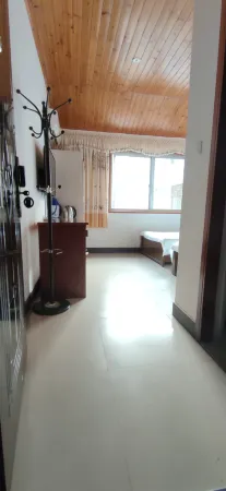 Yi Cui Ren Jia Hotel Отели рядом с достопримечательностью «Dragon Gate Conyon»