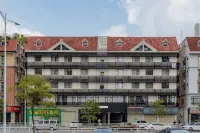 HtHotel(Dongguan TangxiaHigh-speedRailwaySouthStationBeanch) Hotels near South Area of Tangxia Stadium