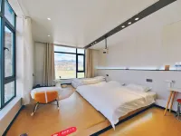 Xueyu Qishe · Scenic View Villa Hotel (Kangding Tagong Grassland Branch) - Balkon
