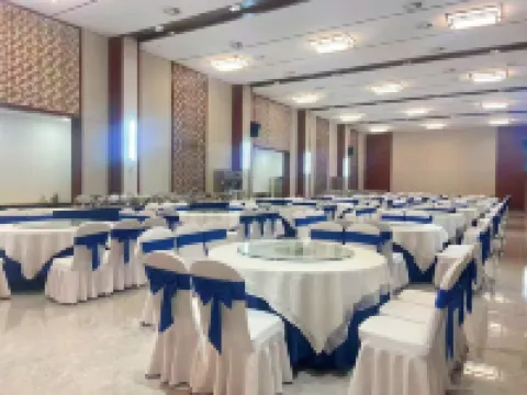 Linshu Zhucun Grand Hotel Hotel di Linshu