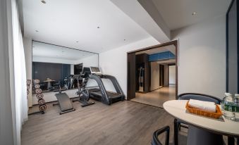 Xishuangbanna Jinghong Water Splashing Plaza Store