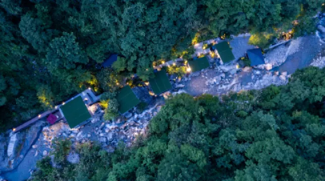 Lanxi Mountain Wild Homestay Hotel berhampiran Sidouping Station