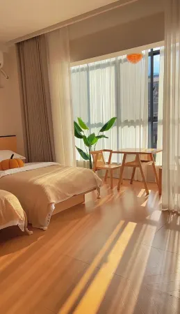 Yishanju Homestay Отели рядом с достопримечательностью «Hong'an Ancient Town»