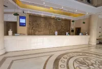 Qingye E-sports Homestay (Xingyi Plaza)