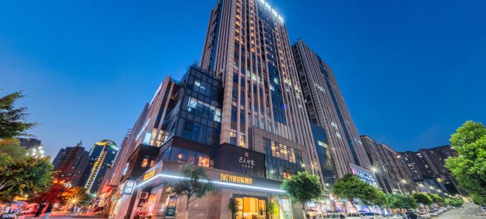 開蔓國際酒店（巴中江北客運中心店） Hotels in Bazhong
