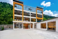岷溪玥畔私湯民宿（畢棚溝景區理小路店）