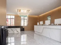Explore 318 Resort Hotel (Baxoi, Chamdo) - 2-Star