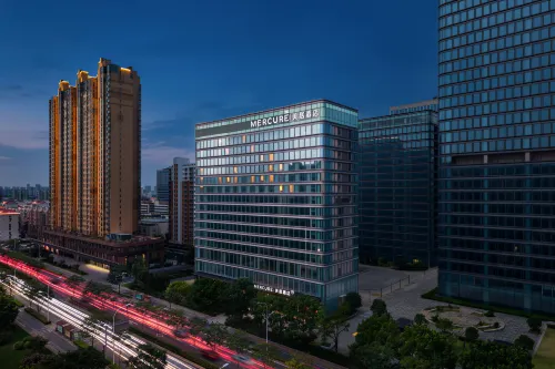 Mercure Wuxi Binhu Liyuan Development Zone - ที่มีที่จอดรถ