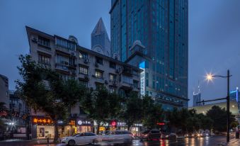 A forest hotel (Shanghai People's Square)