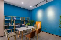 Zhenning Qianyi Hotel