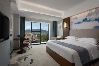 Ramada Encore Hotel - balcony