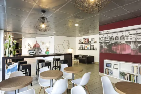 B&B Hotel Firenze Nuovo Palazzo di Giustizia Отели рядом с достопримечательностью «Вилла Кастелло»