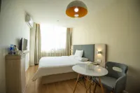 HanTing Hotel (Tangshan Wanda Plaza)