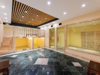 大連新紀元大酒店 鄰近铁山的酒店